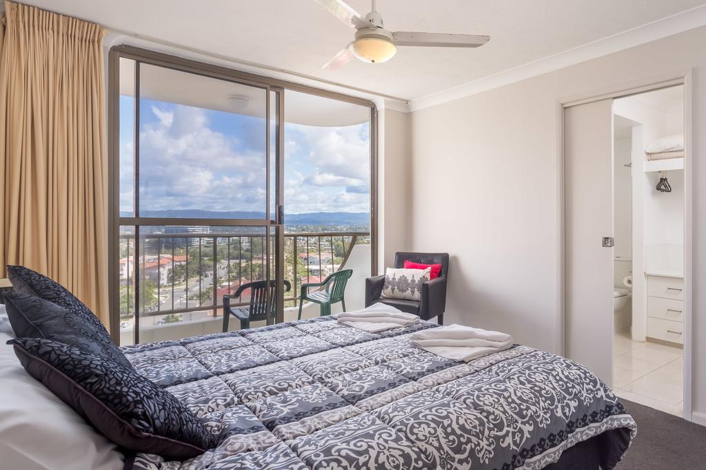 Ocean Royale Aparthotel Gold Coast Exterior photo