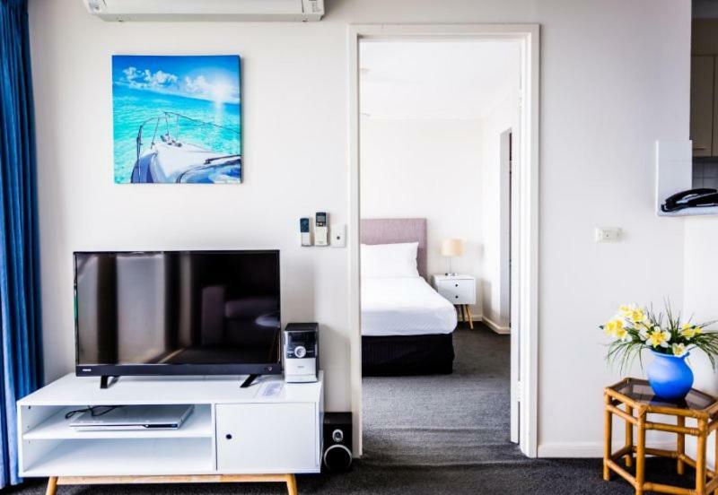 Ocean Royale Aparthotel Gold Coast Exterior photo